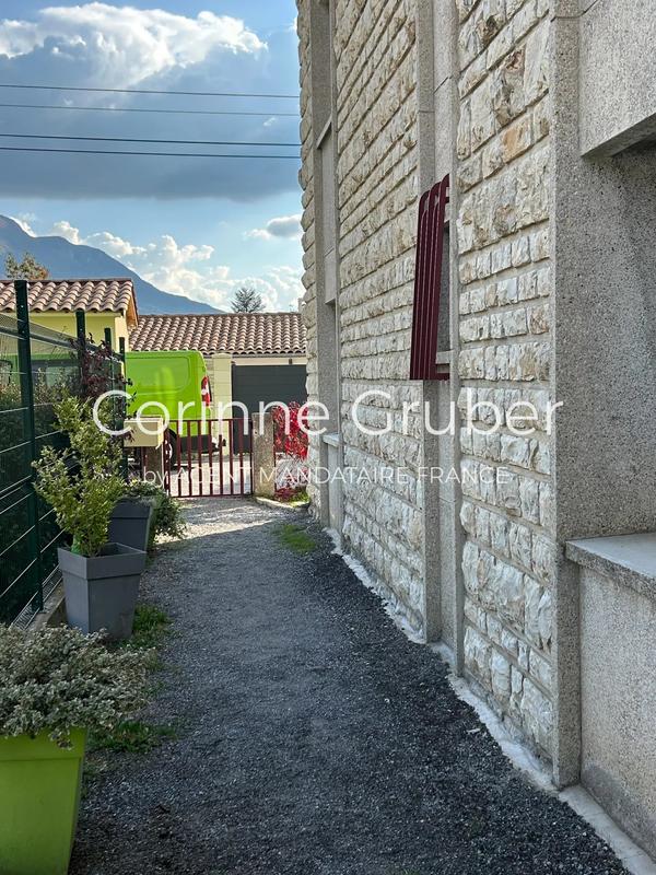 Appartement - 83 m² - 4 pièces