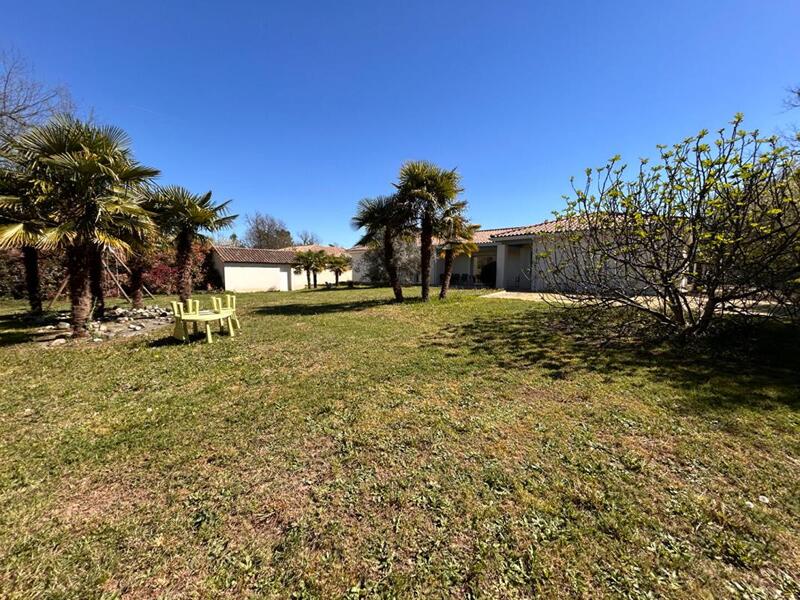 Maison - 199 m² - 6 pièces