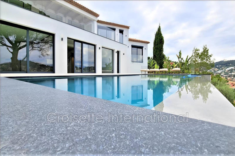 Villa - 388 m² - 6 pièces