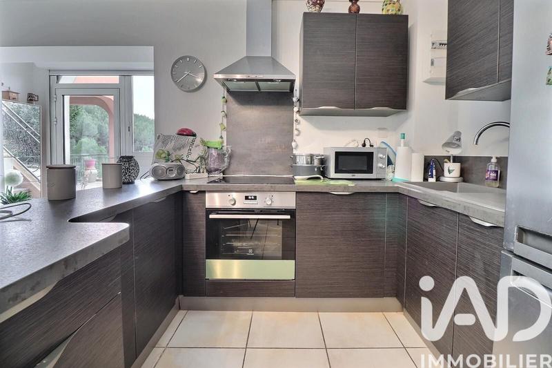 Maison - 224 m² - 9 pièces