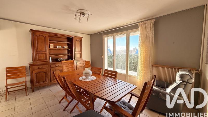 Maison - 98 m² - 5 pièces