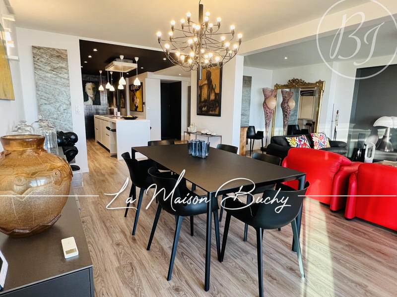 Appartement - 140 m² - 4 pièces