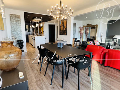 Appartement - 140 m² - 4 pièces