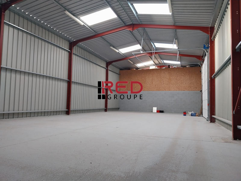 Entrepôt - 327 m²