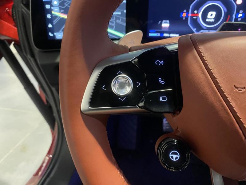 Mg cyberster 77kwh - 375 kw 4wd