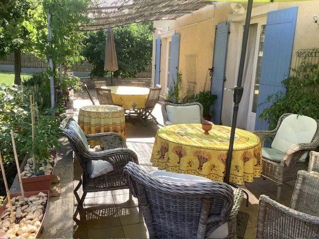 Mas - 417 m² - 7 pièces