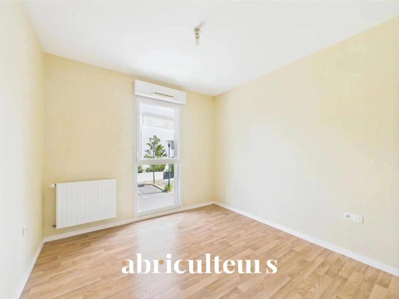 Appartement ancien - 97 m² - 5 pièces