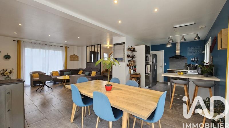 Maison - 96 m² - 4 pièces