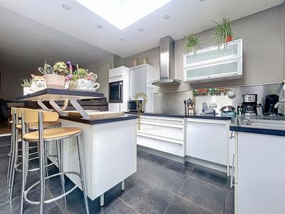 Maison - 177 m² - 6 pièces