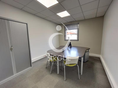 Bureau - 148 m²