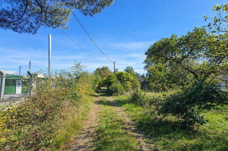 Terrain constructible - 3 323 m²