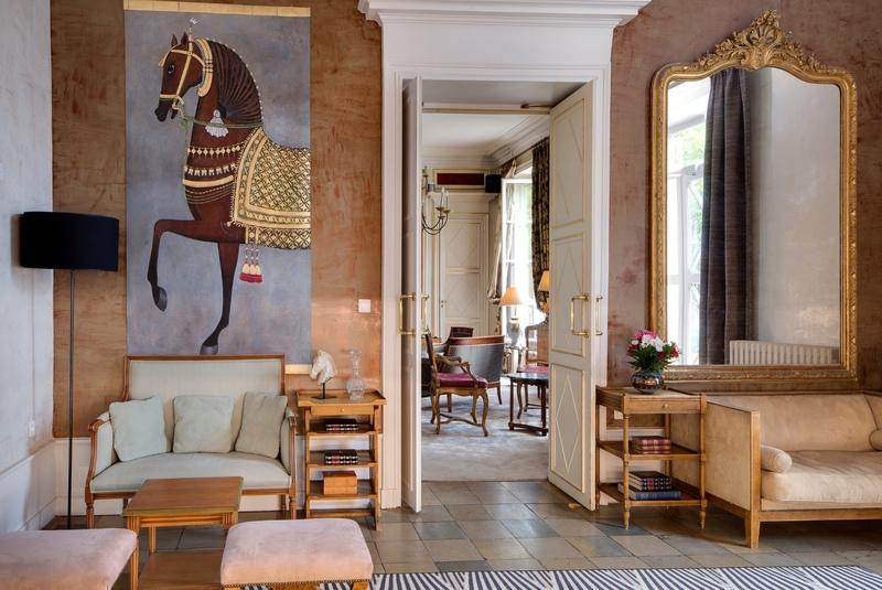 Propriété - 1 425 m² - 24 pièces