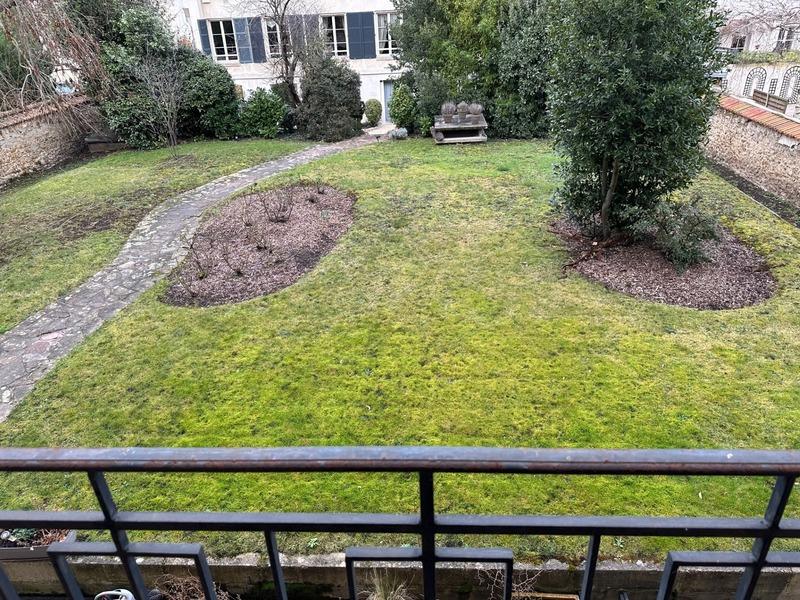 Appartement - 134 m² - 9 pièces