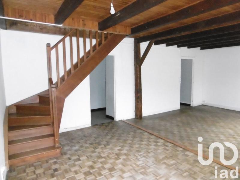 Maison - 233 m² - 12 pièces