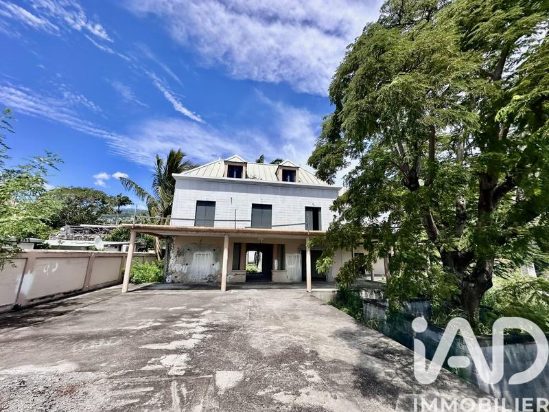 Maison - 450 m² - 14 pièces