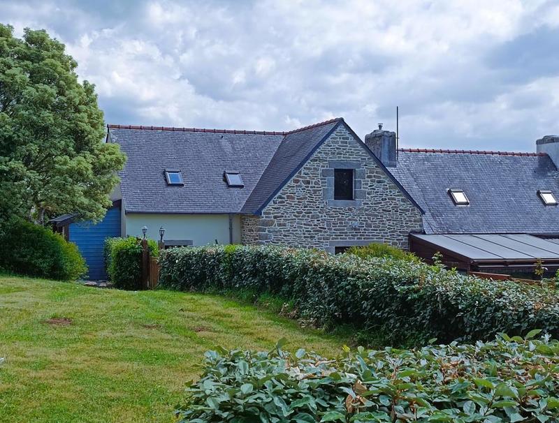 Maison - 360 m² - 17 pièces