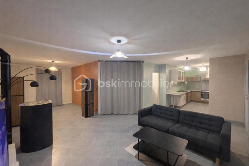 Maison - 74 m² - 4 pièces