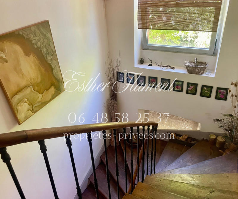 Maison - 220 m² - 10 pièces