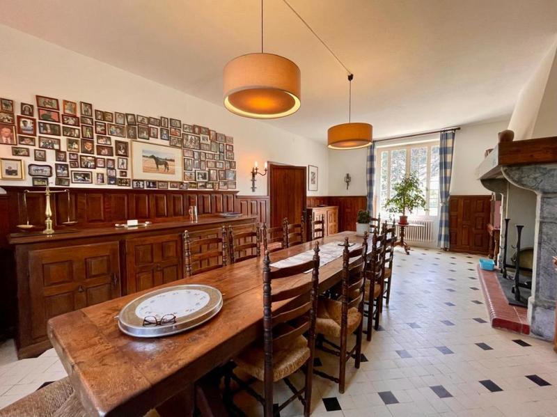 Maison - 388 m² - 10 pièces