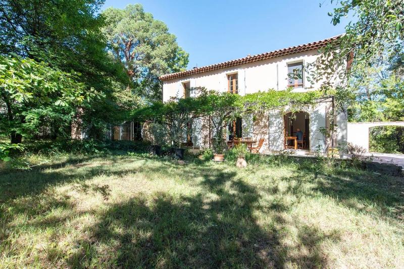 Mas - 162 m² - 10 pièces