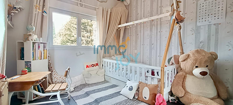 Maison - 152 m² - 6 pièces