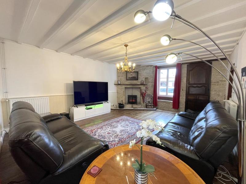 Maison en pierre - 198 m² - 8 pièces