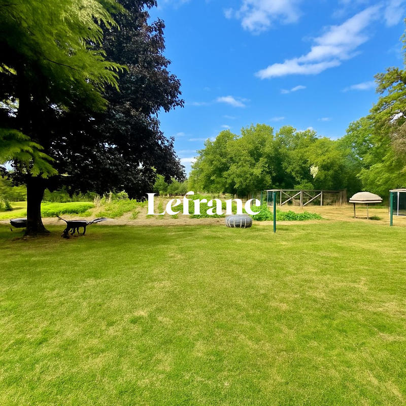 Maison - 217 m² - 10 pièces