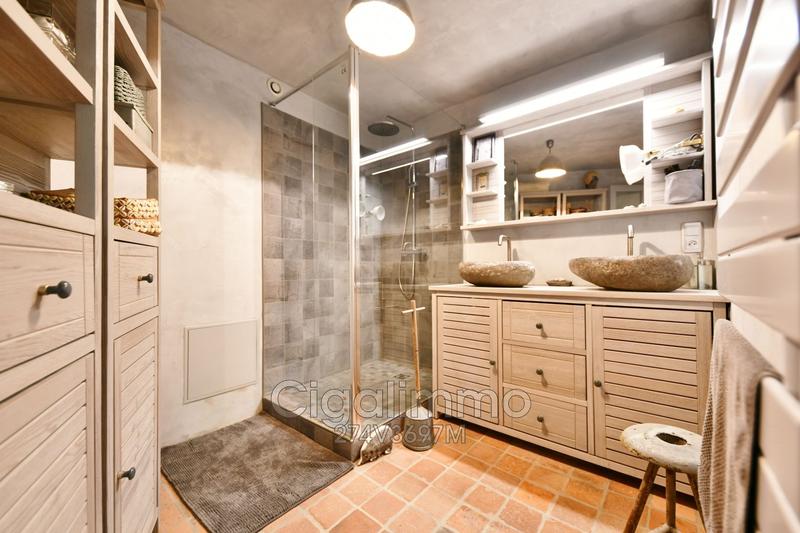 Maison en pierre - 172 m² - 8 pièces