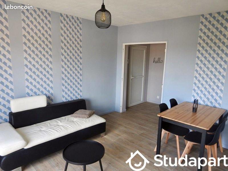 Chambre - 10 m² - 1 pièce