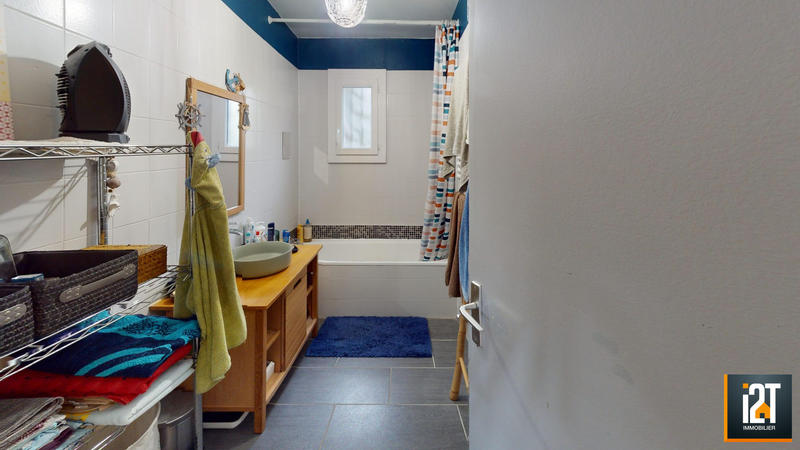 Maison traditionnelle - 102 m² - 5 pièces