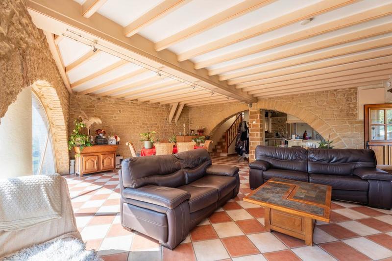 Maison - 186 m² - 5 pièces