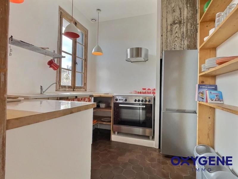 Maison - 260 m² - 12 pièces