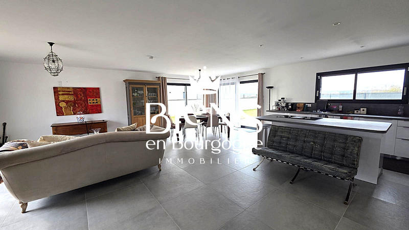 Villa - 164 m² - 7 pièces