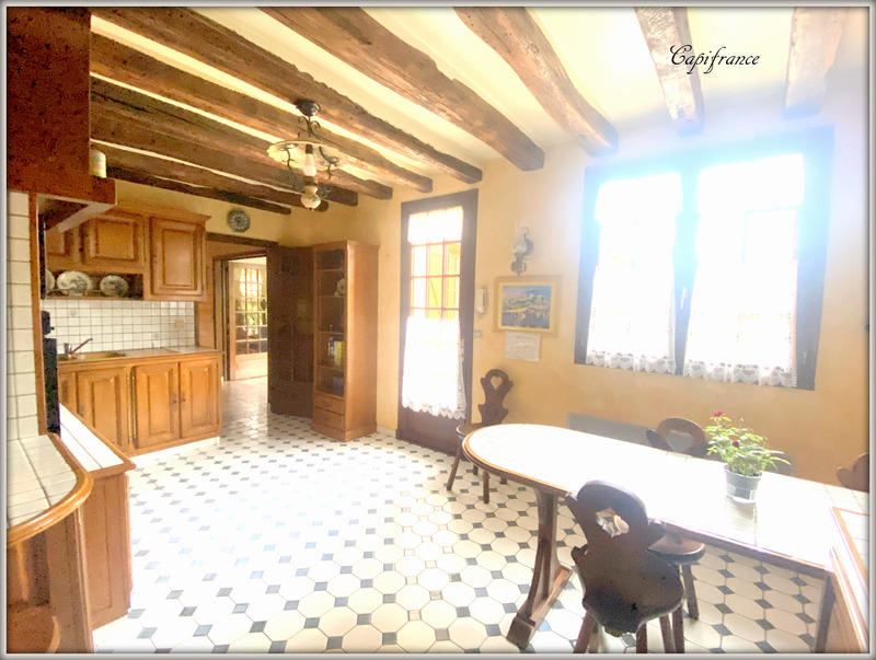 Maison - 255 m² - 6 pièces