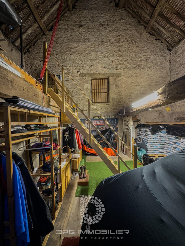 Maison de village - 309 m² - 14 pièces