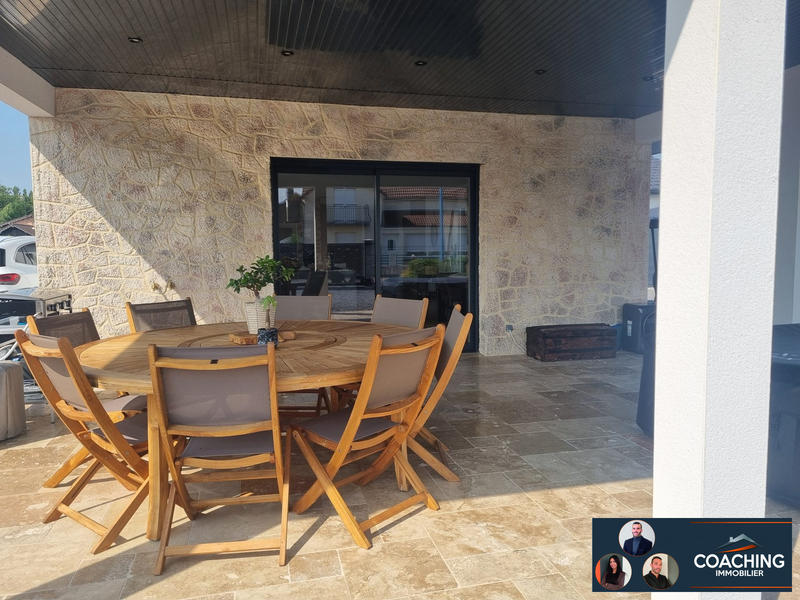 Maison - 138 m² - 5 pièces