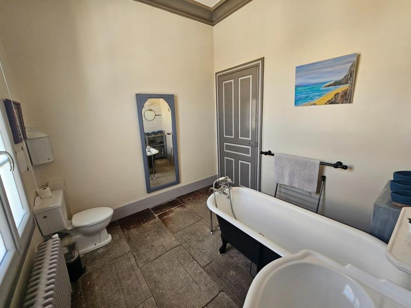 Maison bourgeoise - 320 m² - 12 pièces