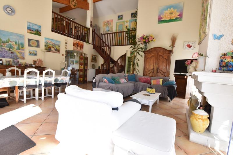 Maison - 157 m² - 6 pièces