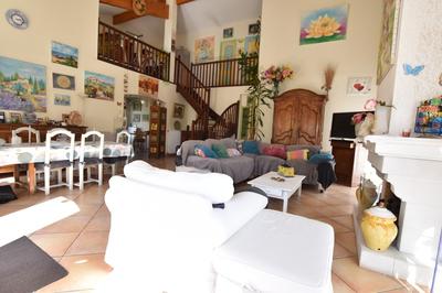 Maison - 157 m² - 6 pièces