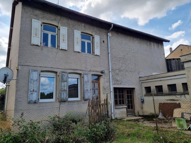 Maison traditionnelle - 269 m² - 6 pièces