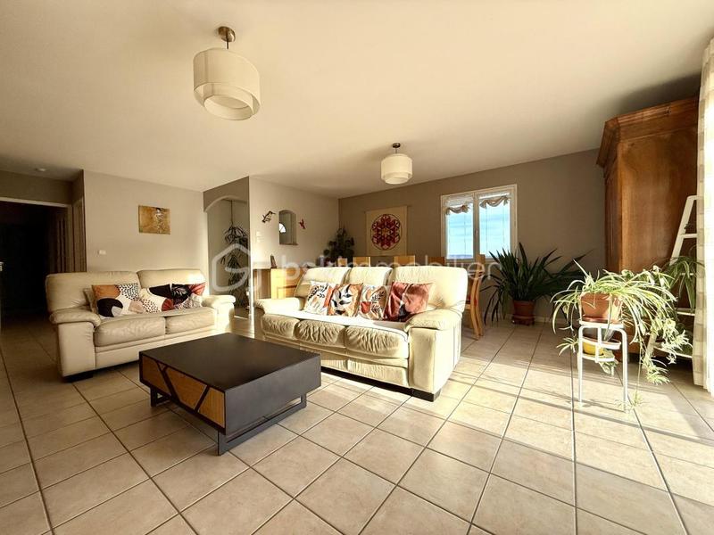 Maison - 143 m² - 6 pièces