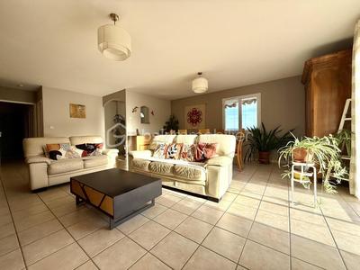 Maison - 143 m² - 6 pièces