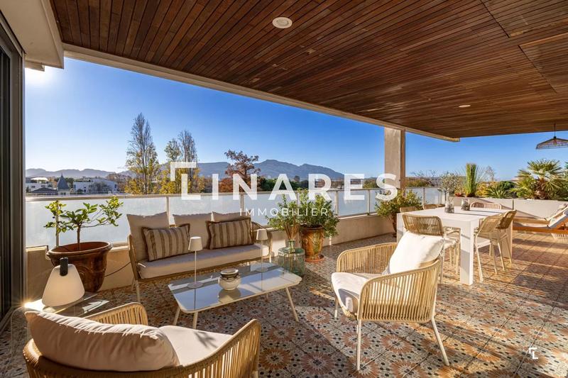 Appartement - 153 m² - 4 pièces