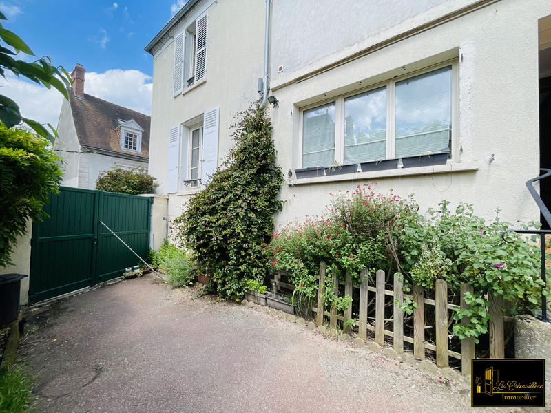 Maison - 162 m² - 8 pièces