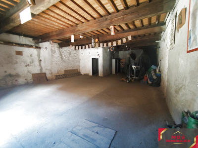 Appartement - 250 m² - 2 pièces