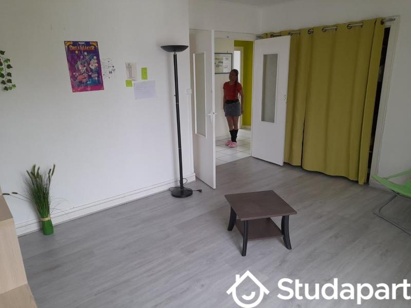 Chambre - 12 m² - 1 pièce