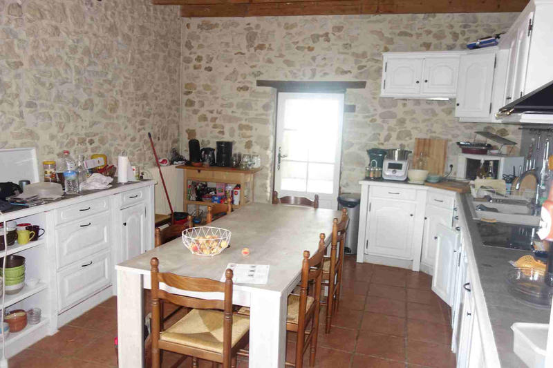 Maison - 205 m² - 7 pièces