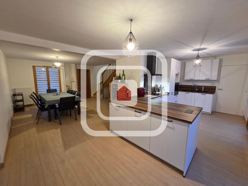 Maison - 138 m² - 7 pièces