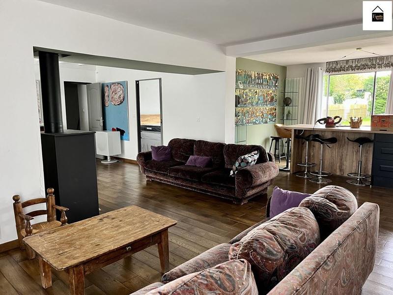 Maison - 205 m² - 7 pièces