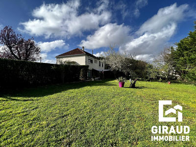 Maison - 115 m² - 6 pièces